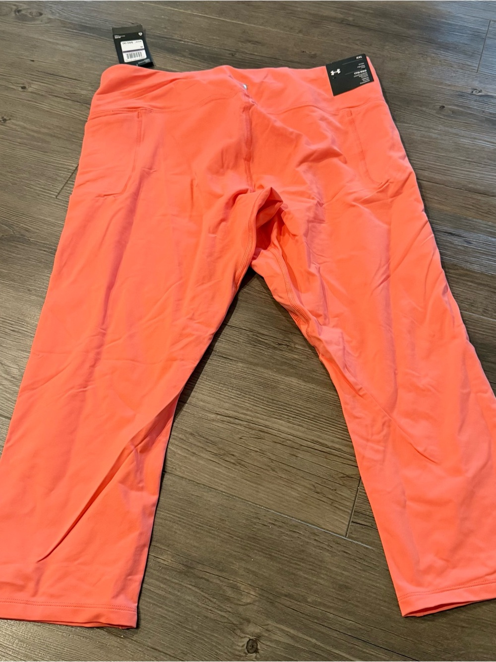 Under Armour High Rise Fitted Crop Leggings NWT